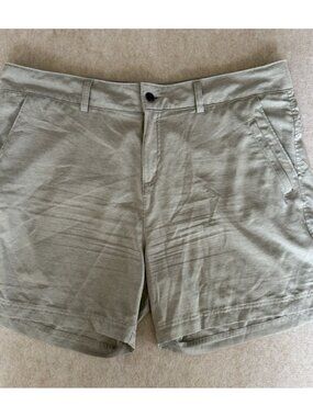 Magellan Women's XL Shorts Light Gray Classic Fit Outdoor Fishing Hiking